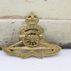 WW1 A Royal Canadian Artillery Officers Gilt Cap Badge Nice